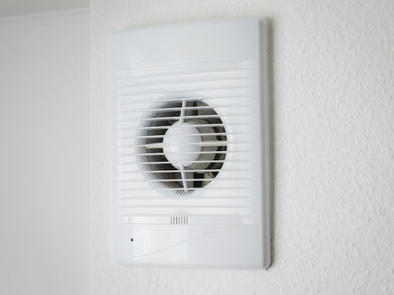 Wpływ wentylacji na komfort termiczny i mikroklimat w budynkach energooszczędnych